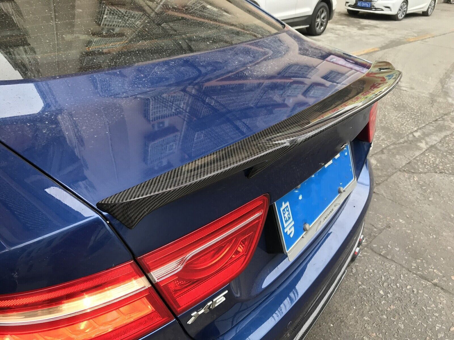 1 Set Car Rear Trunk Spoiler Wing Lip For Jaguar XE 2016 2017-2018 Carbon Fiber