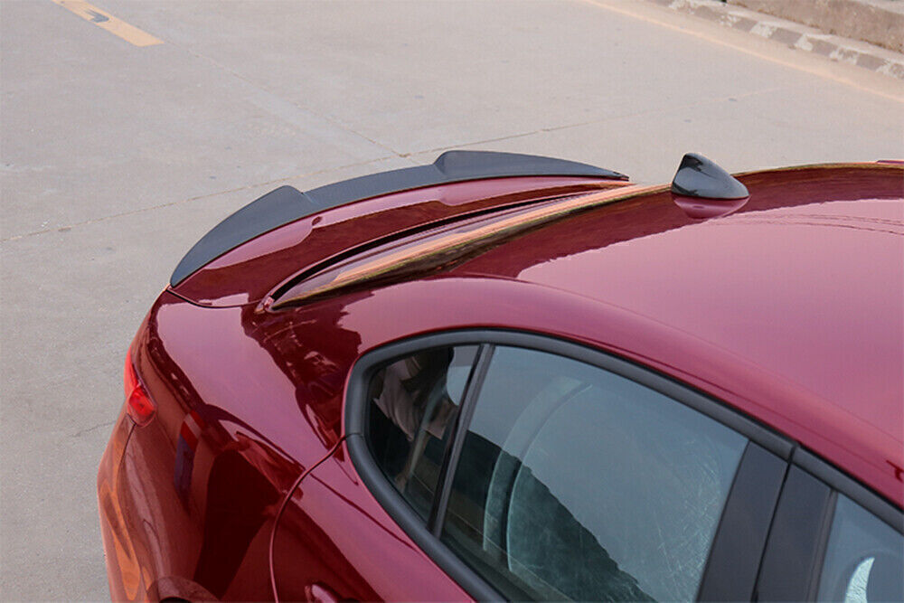 1x Black Real Carbon Fiber Rear Trunk Spoiler Lip For Alfa Romeo 2015-2021 Sedan