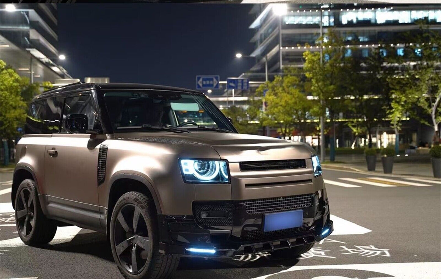 1Set Front Bumper Spoiler Lip With Light For Land Rover Defender 2020-2024 Black