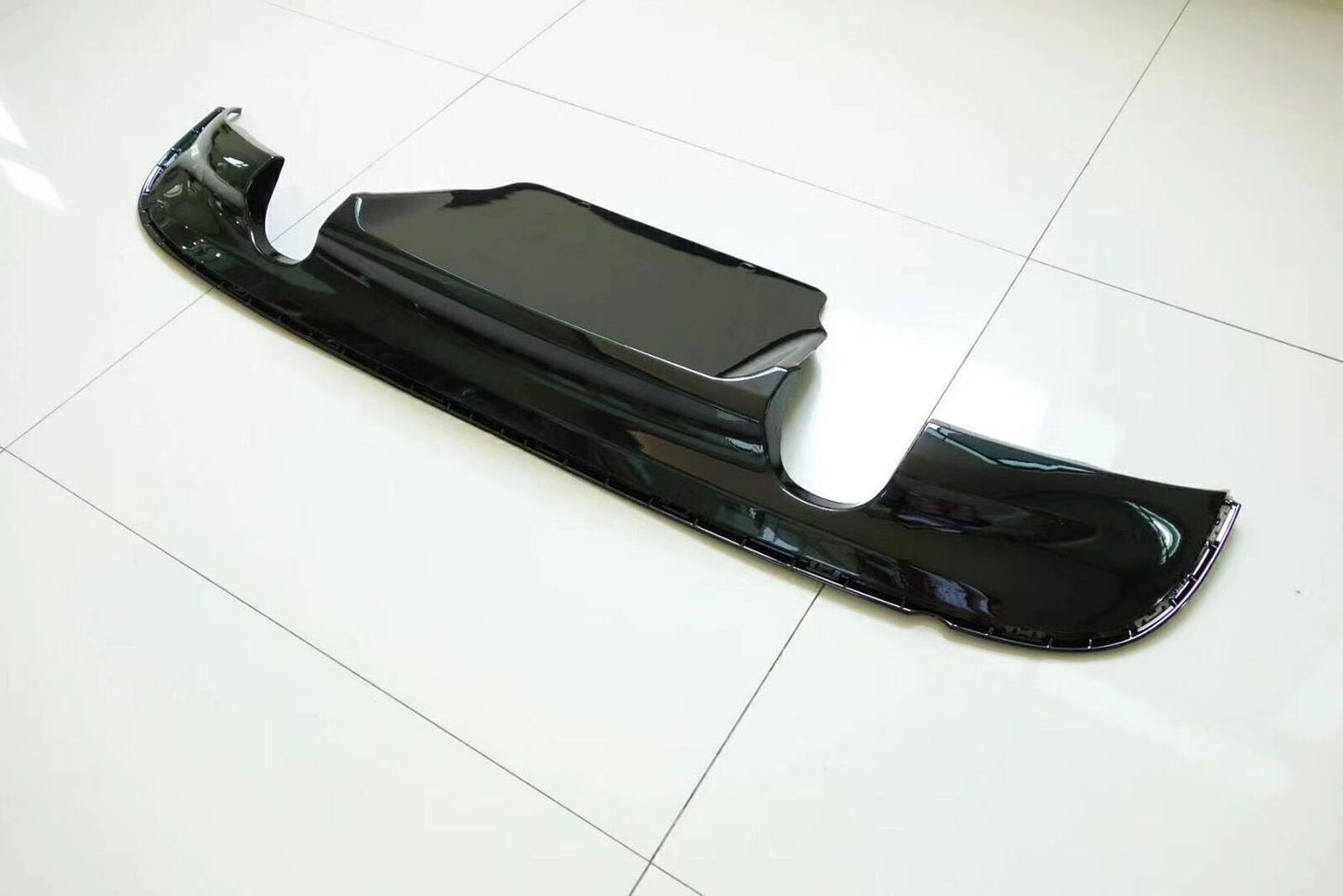 1 Set Rear Bumper Diffuser Lip For Jaguar XF Sedan 2016 2017-2018 Gloss Black