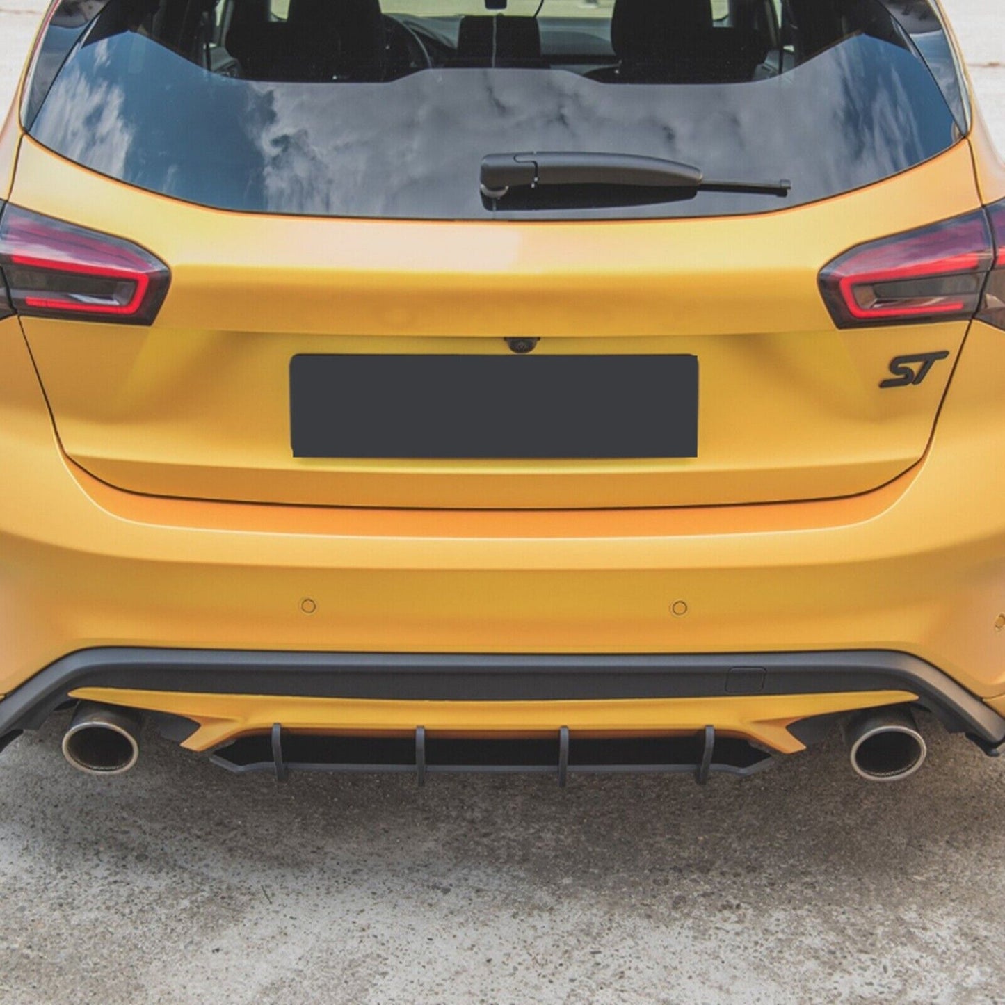 1Pc Car Rear Bumper Diffuser Spoiler Lip For Ford Focus ST MK4 2018-2022 Black
