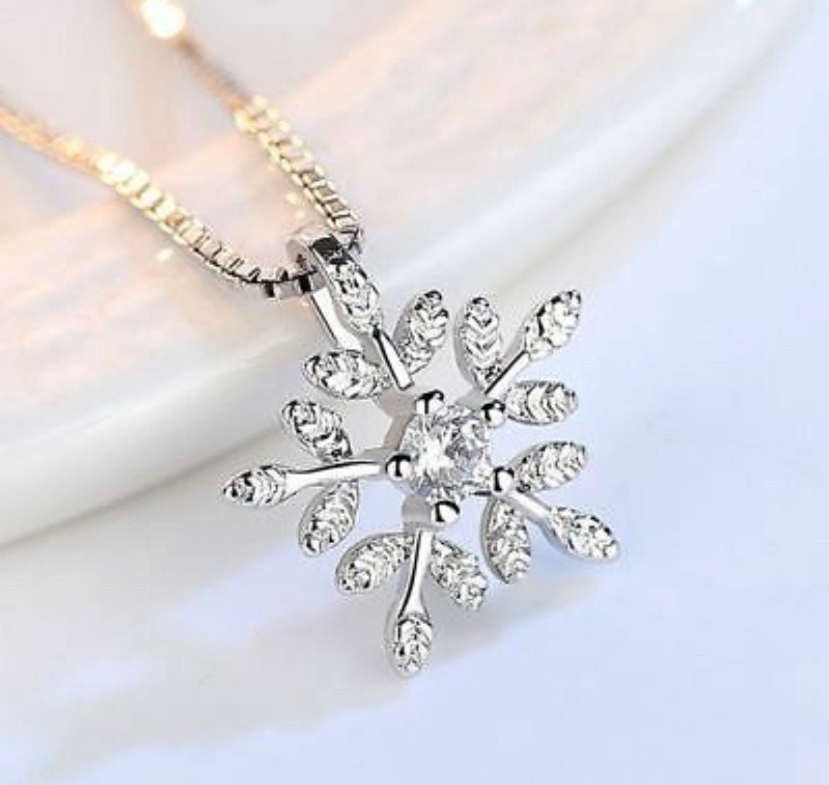Diamond Snowflake Pendant 925 Sterling Silver Chain Necklace Womens Jewellery Gift