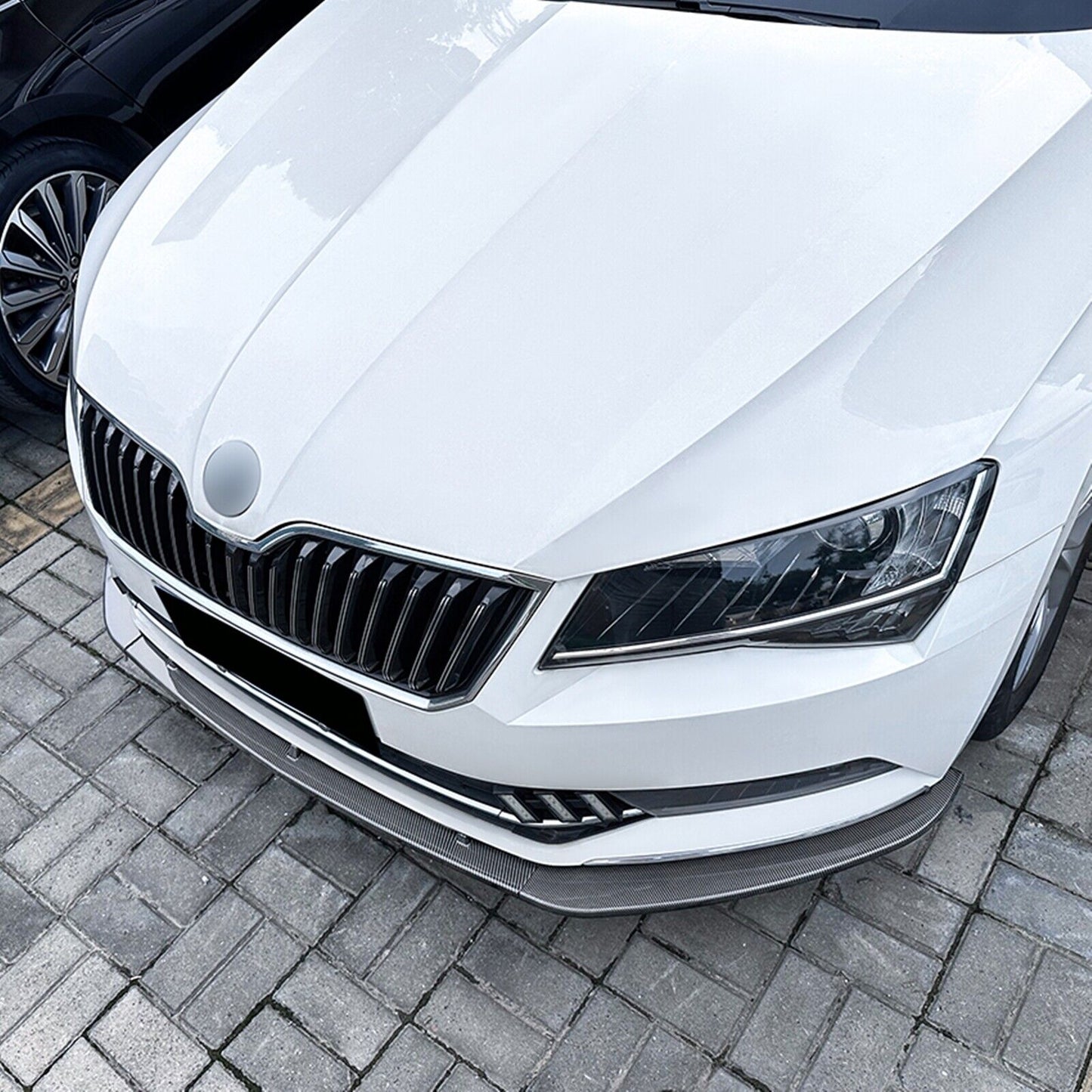 Car Front Bumper Spoiler Lip For Skoda Superb B8 06.2016-2018 Carbon Fiber Look