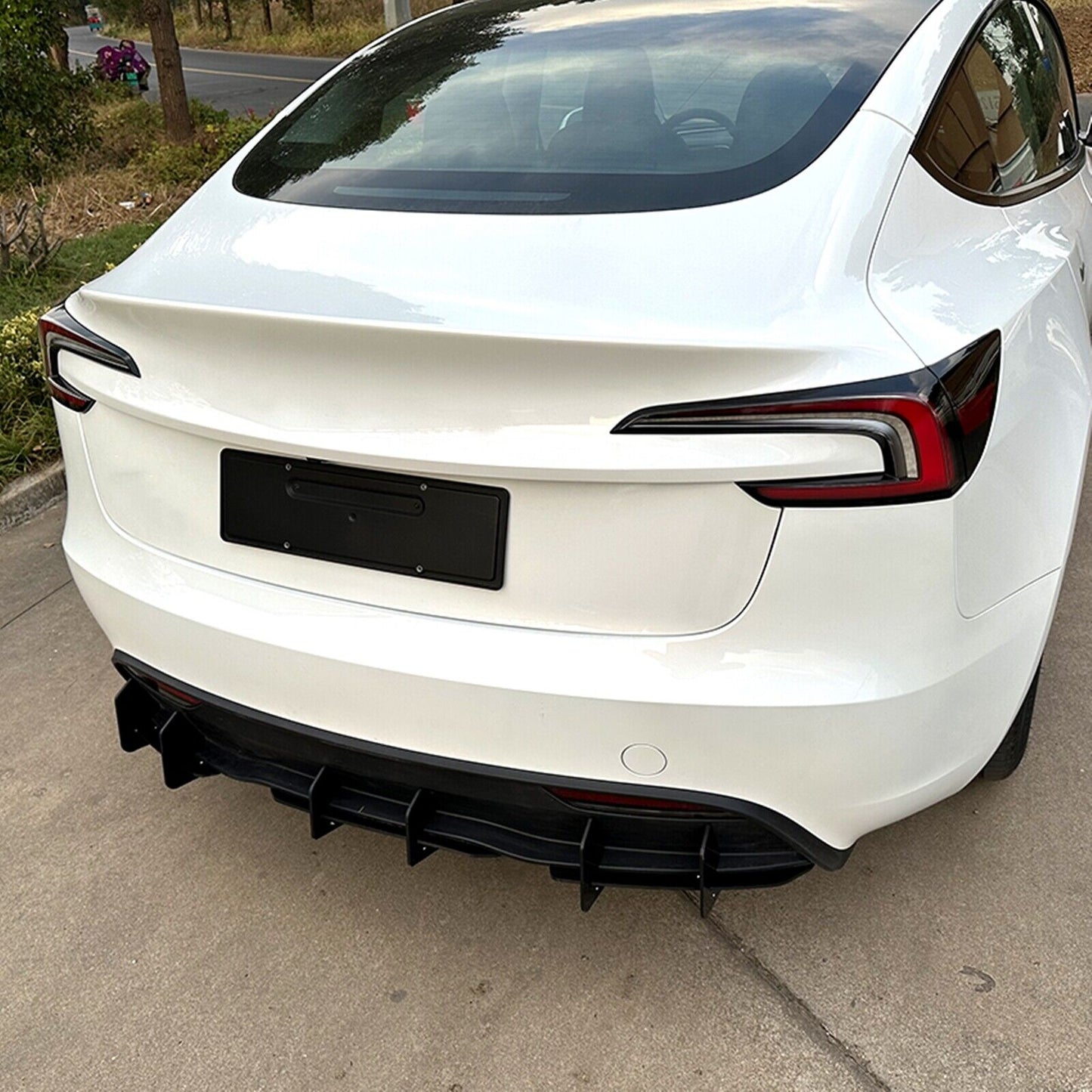 Car Rear Bumper Diffuser Lip Trim Kit For Tesla Model 3 2023-2024 Glossy Black