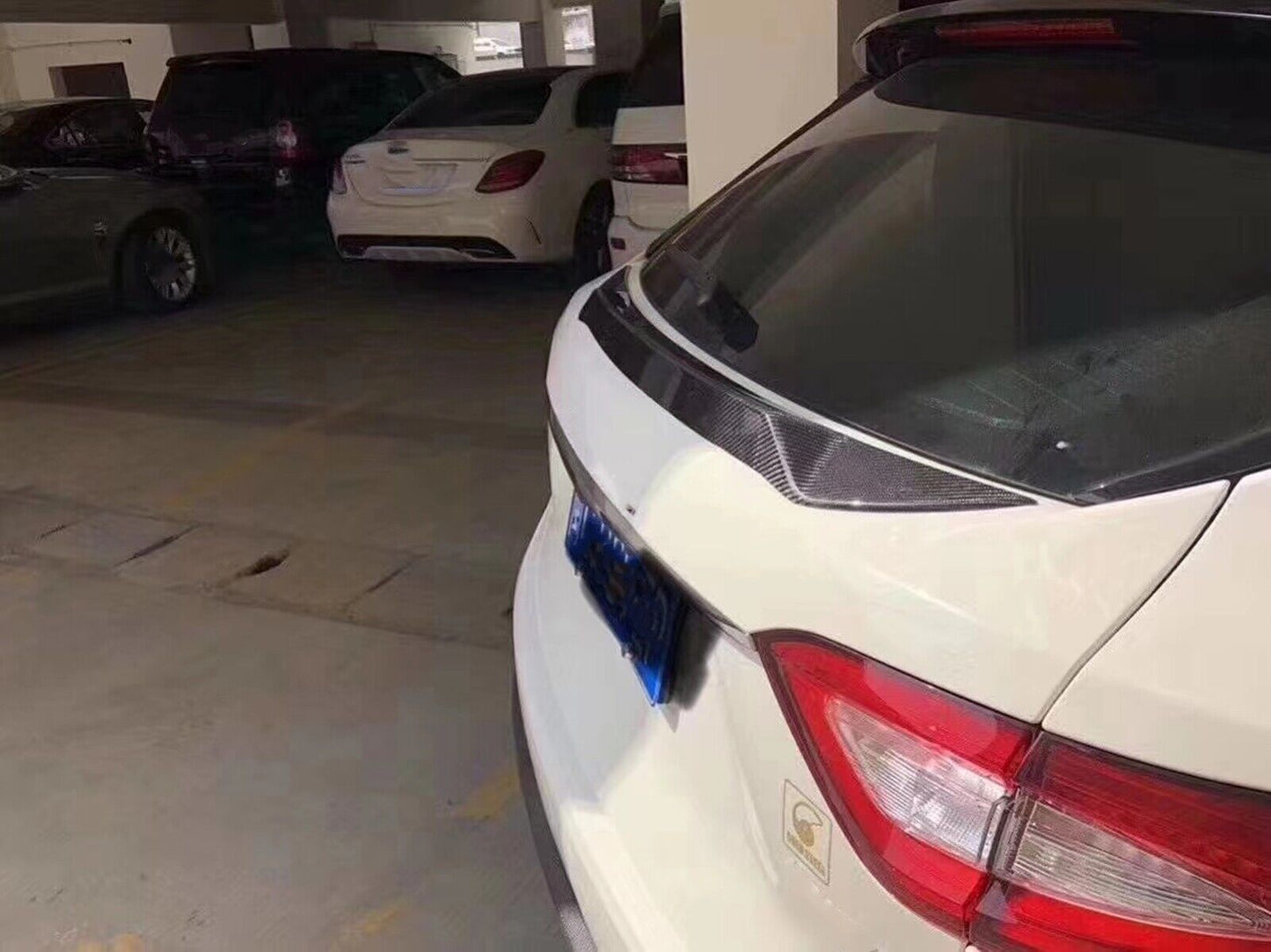 Rear Trunk Spoiler Middle Wing For Maserati Levante 4-Door 2016-17 Carbon Fiber